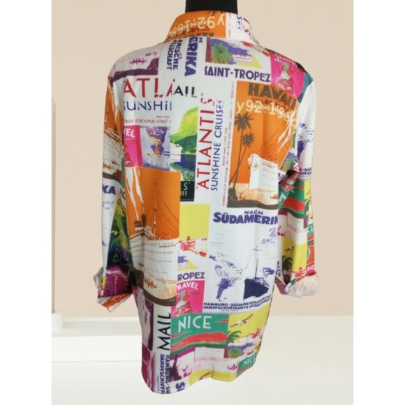 NWOT Button Down Blouse with Travel Destinations / Size Medium - Picture 11 of 11